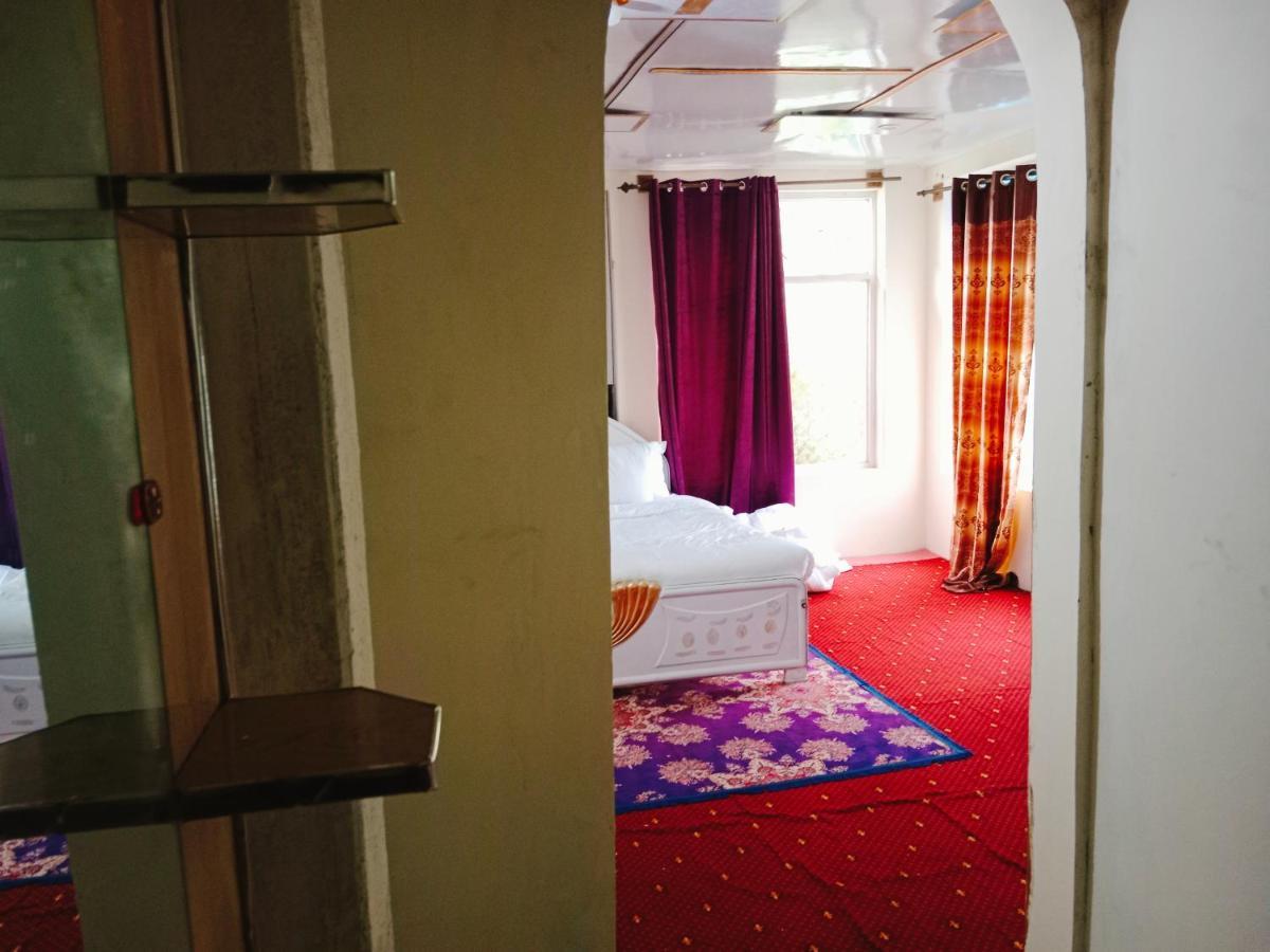 Golden Ibex Resort Skardu Exteriör bild