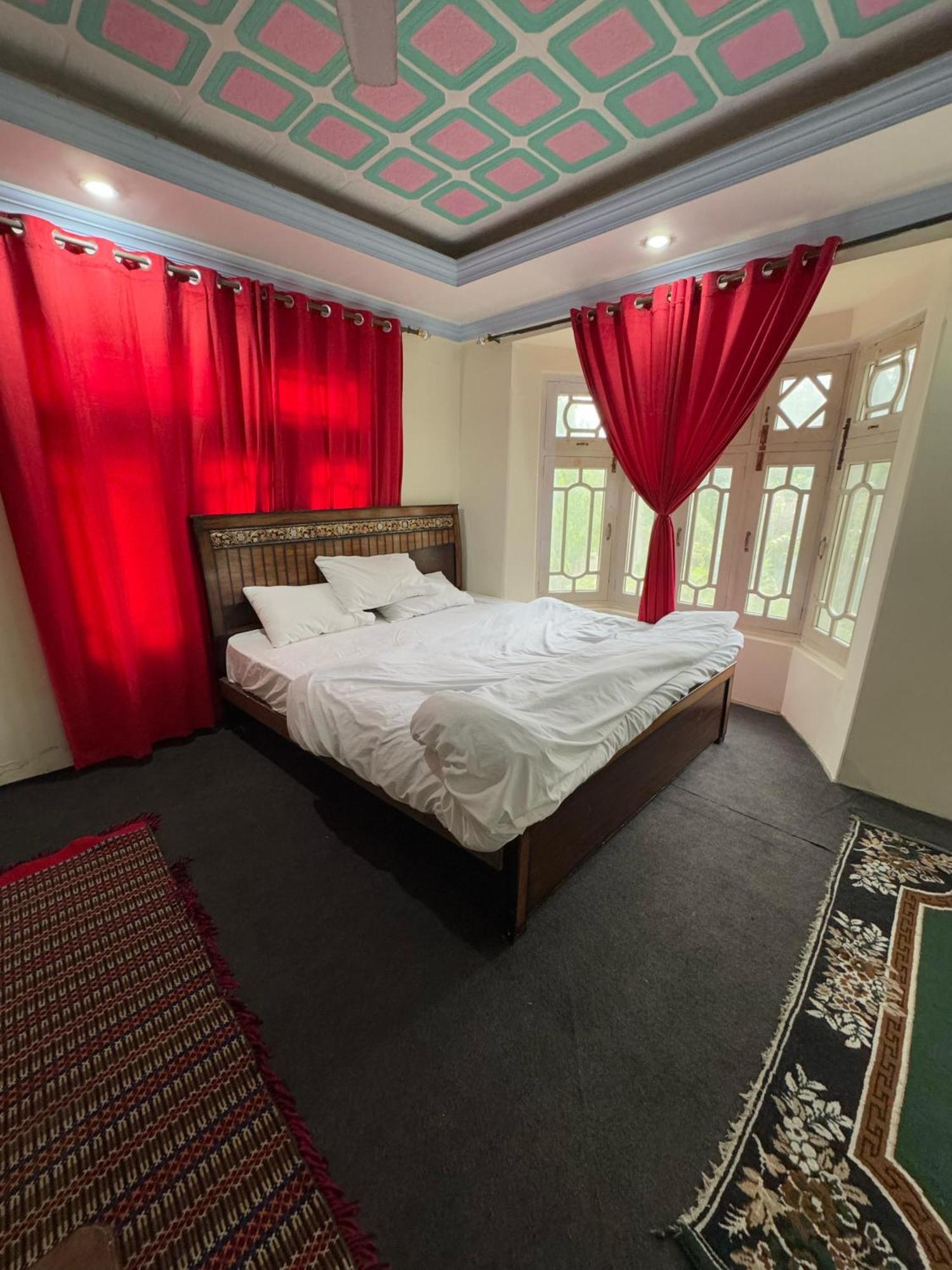 Golden Ibex Resort Skardu Exteriör bild